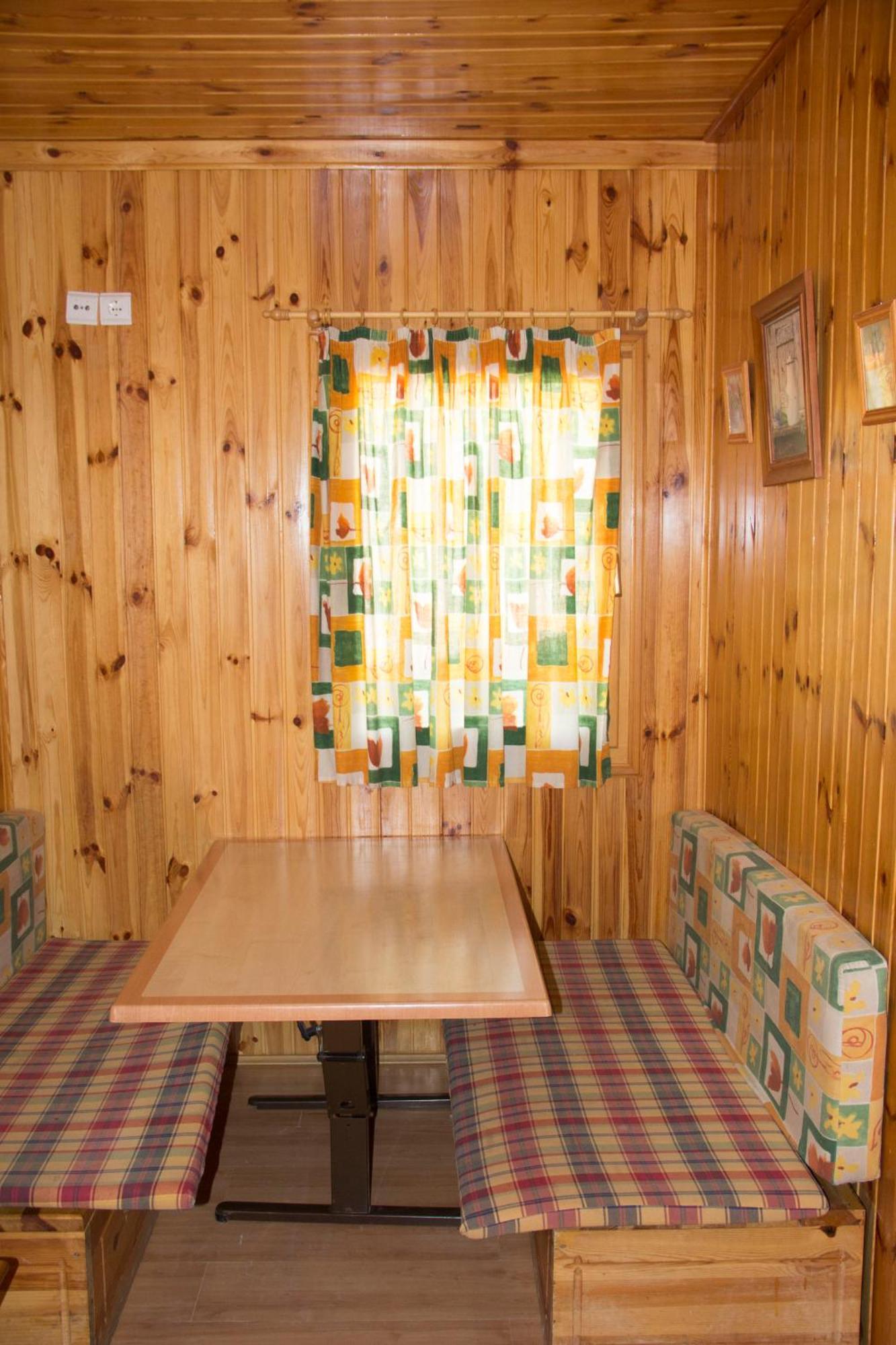 Camping La Puerta Moratalla  Eksteriør bilde